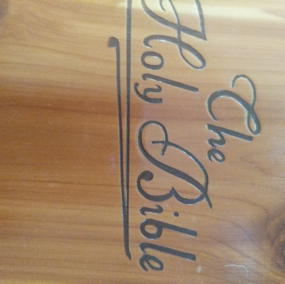 Holy Bible Catholic Memorial Edition 1976 - Picture 3 of 16